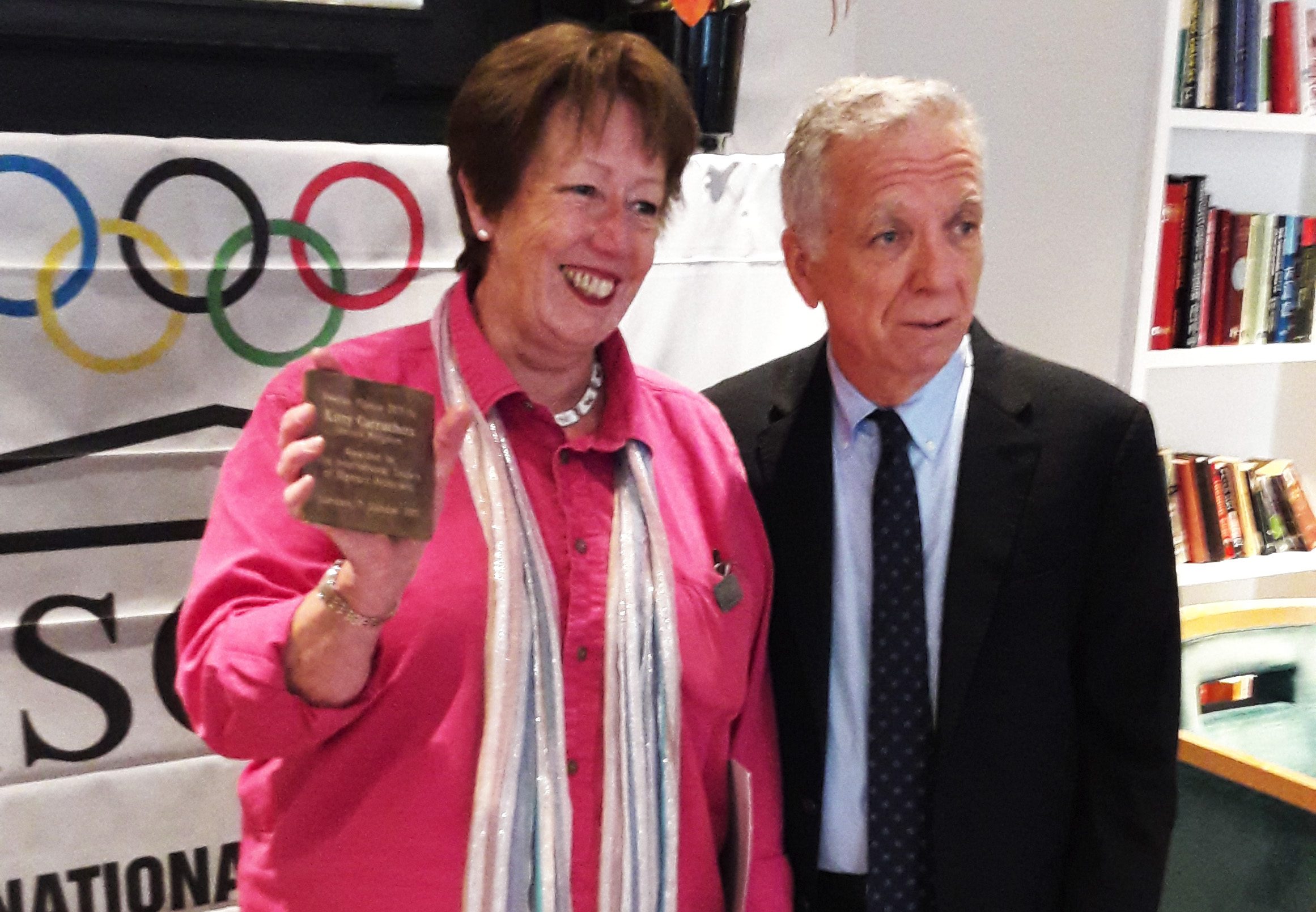 Kitty Carruthers receives Vikelas Plaque for her work as an Olympic Historian